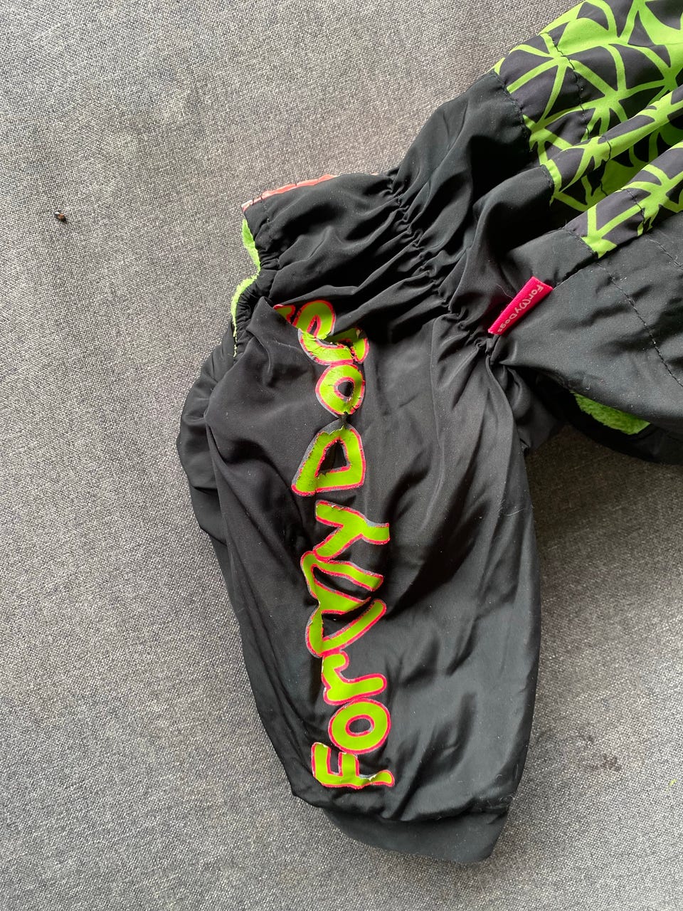 Product image 2 of 12