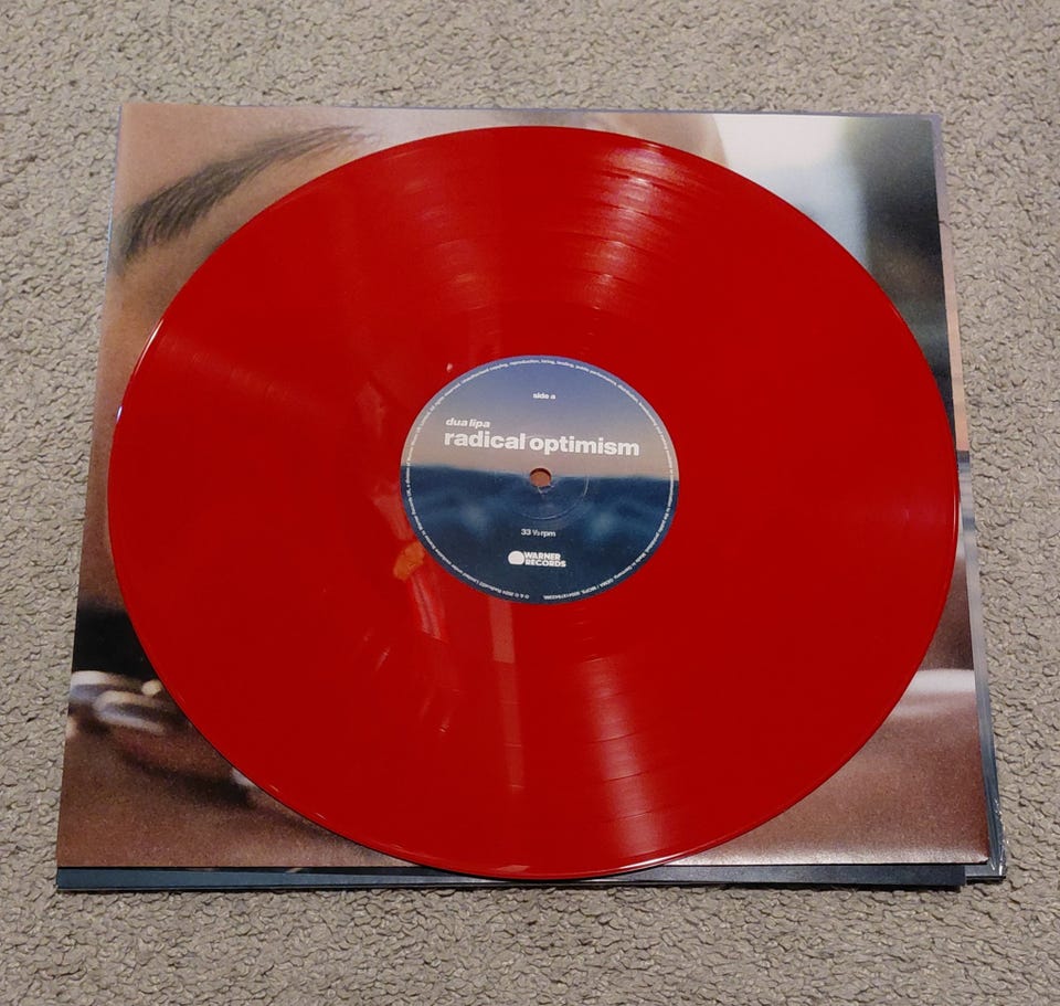 デュア・リパ「ラジカル・オプティミズム」〈Recycled Red Vinyl〉 Dua Lipa - Radical Optimism recycled red vinyl | FINN-torget