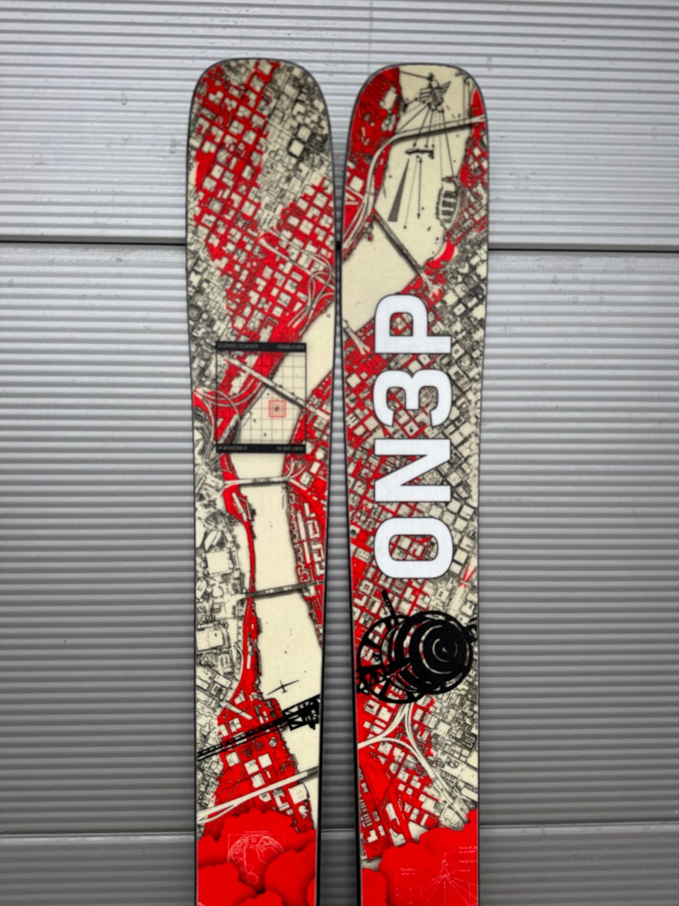 Product image 2 of 18