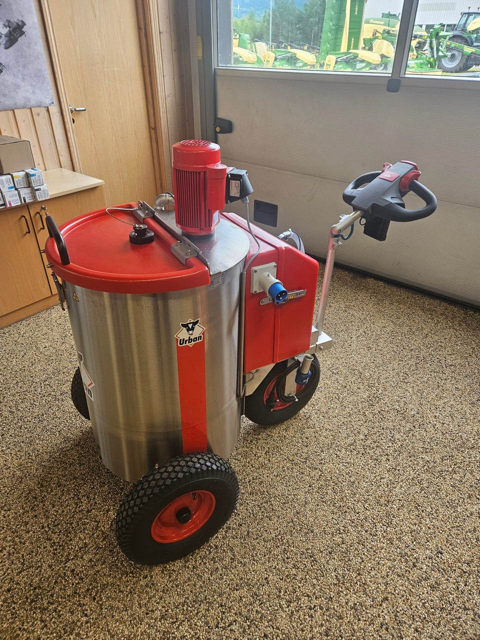 Urban 100 ltr melketaxi 2026 – bilde 2 av 11