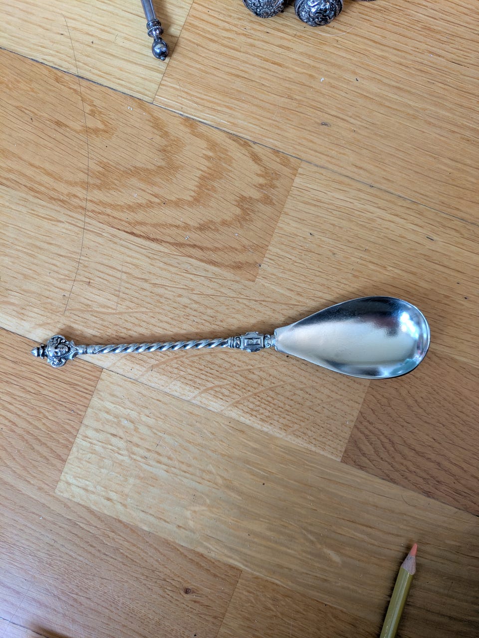 Vintage Askvoll Brug Pewter støpt tinnskje | FINN-torget