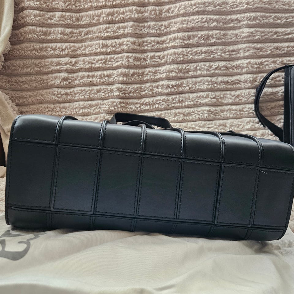 Product image 14 of 60