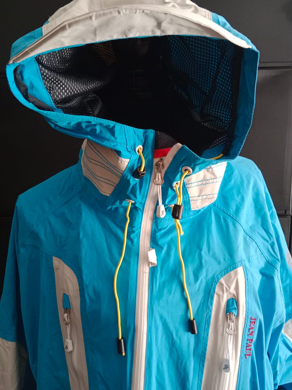 Product image 2 of 16