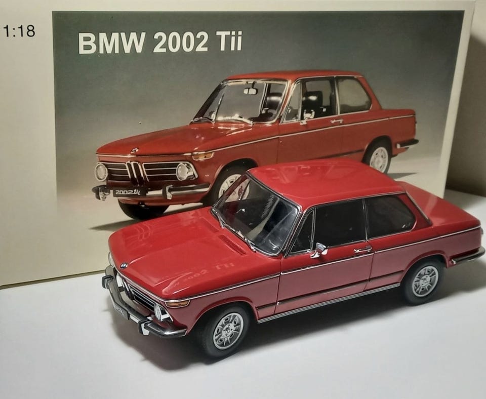 自動車 AUTOart MILLENNIUM  2002 Tii 1/18 1:18 Autoart Millennium BMW 2002 Tii | FINN-torget