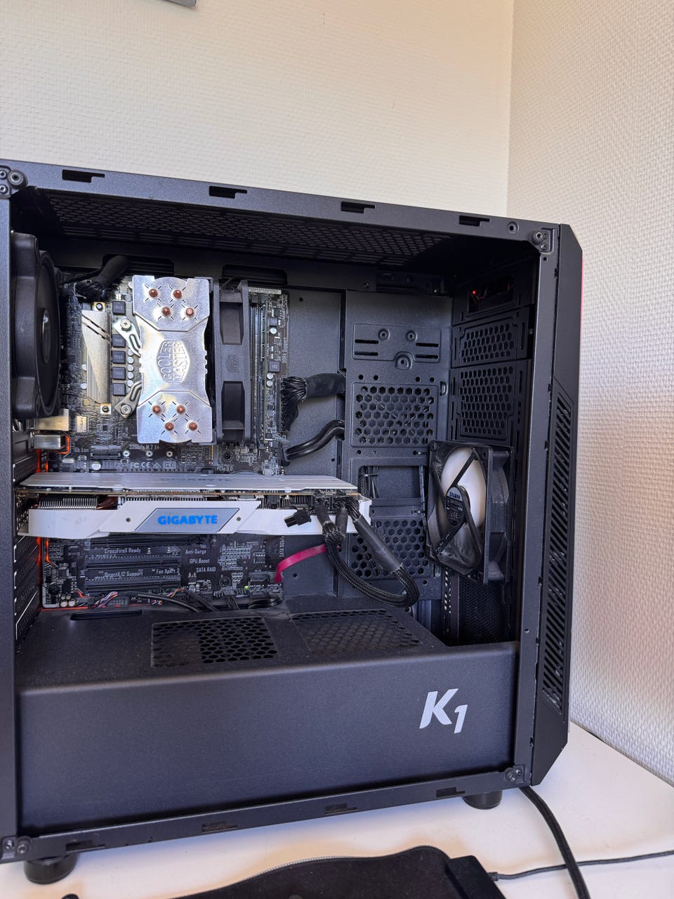 Gaming-PC med RTX 2070 / i7-6700 / 16 GB RAM / 1,2 TB SSD | FINN