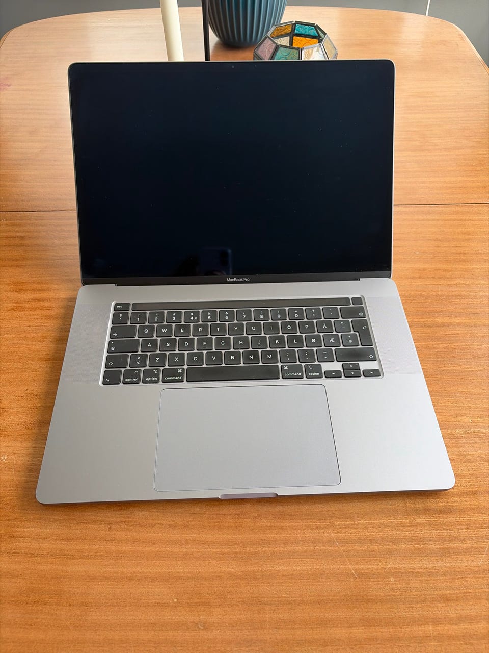 MacBook Pro 16” (2019) – i9, 16 GB RAM, 1 TB SSD | FINN-torget