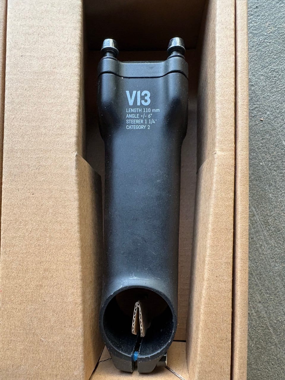 CANYON V13 ステム 110mm（1 1/4インチ）±6° 3本セット Canyon V13 stem 110mm 1 1/4 | FINN-torget