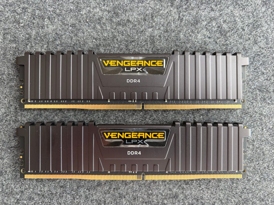 Corsair Vengeance LPX DDR4 32gb (2x16gb) | FINN-torget