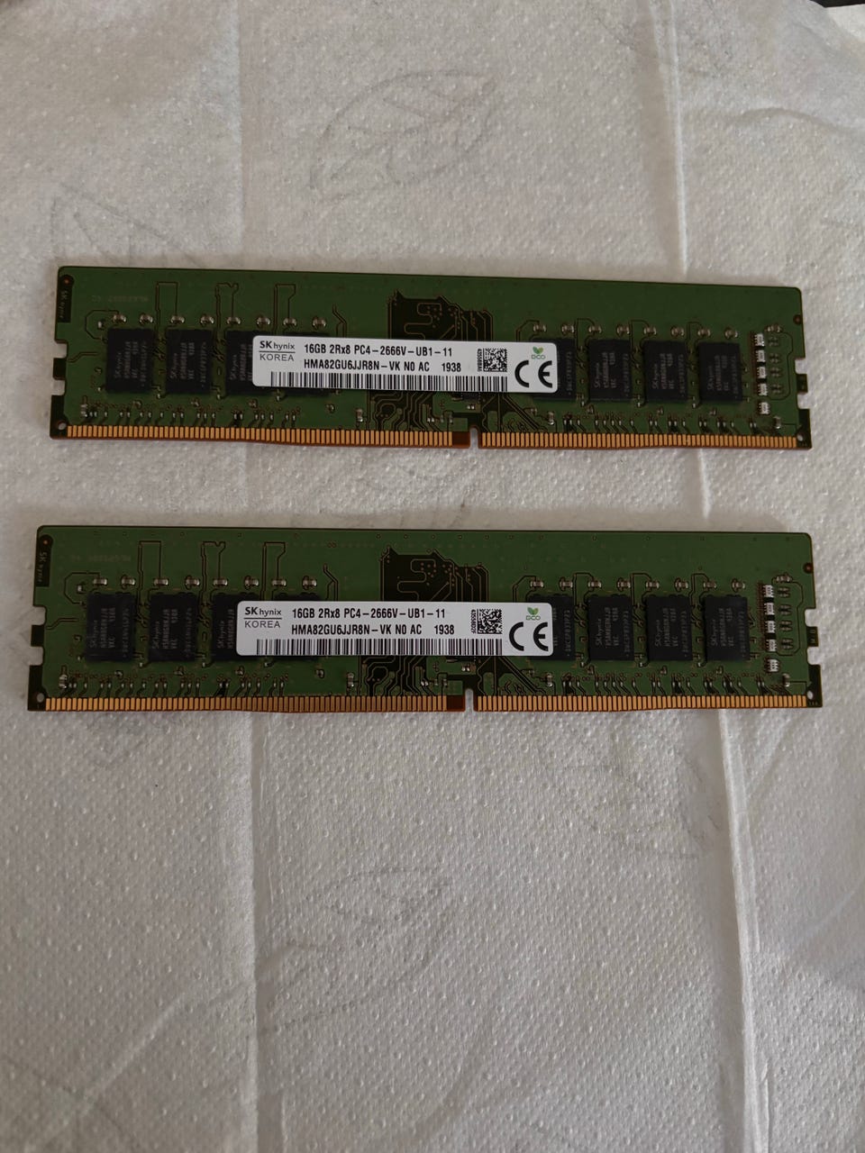 2 stk. SK Hynix 16GB DDR4 RAM Memory PC4-2666) – Desktop-minne til