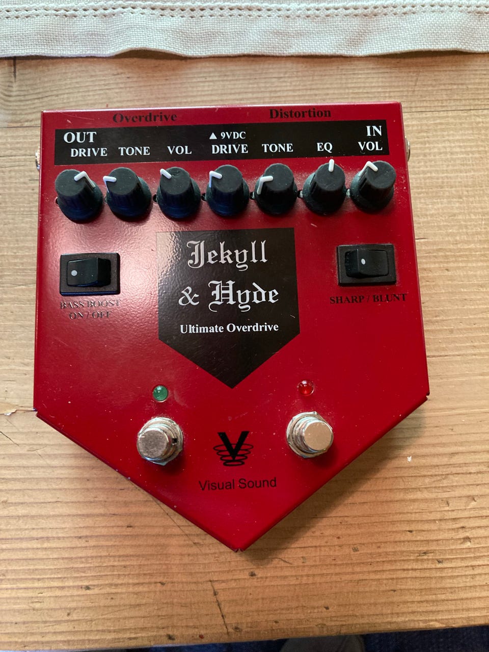 Visual Sound Jekyll & Hyde Ultimate Overdrive gitarpedal rød