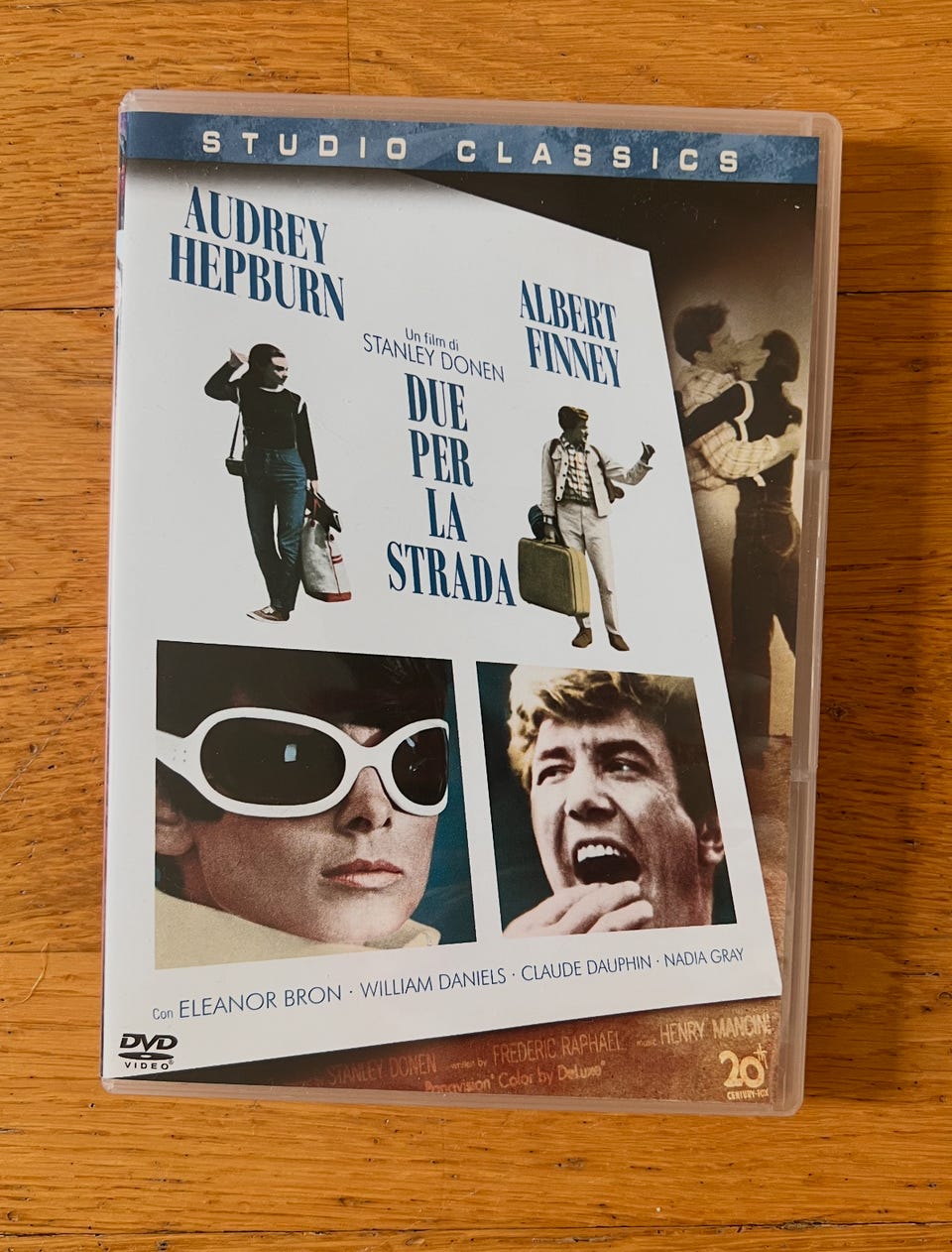 2nd effect　DVD Two for the Road (1967) - strøken DVD! | FINN-torget