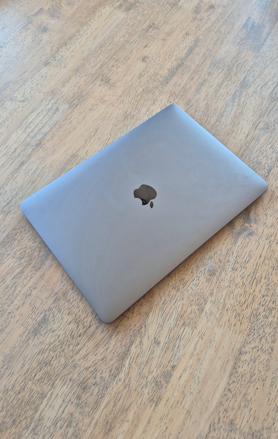 Macbook Air M1 (2020) 8gb, 256gb minne. 13,3