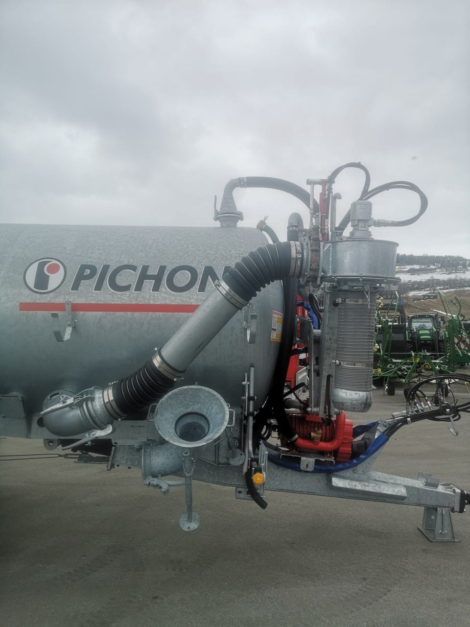 Pichon TCI 10400 ltr med aut. sidefyller 2023 – bilde 5 av 10