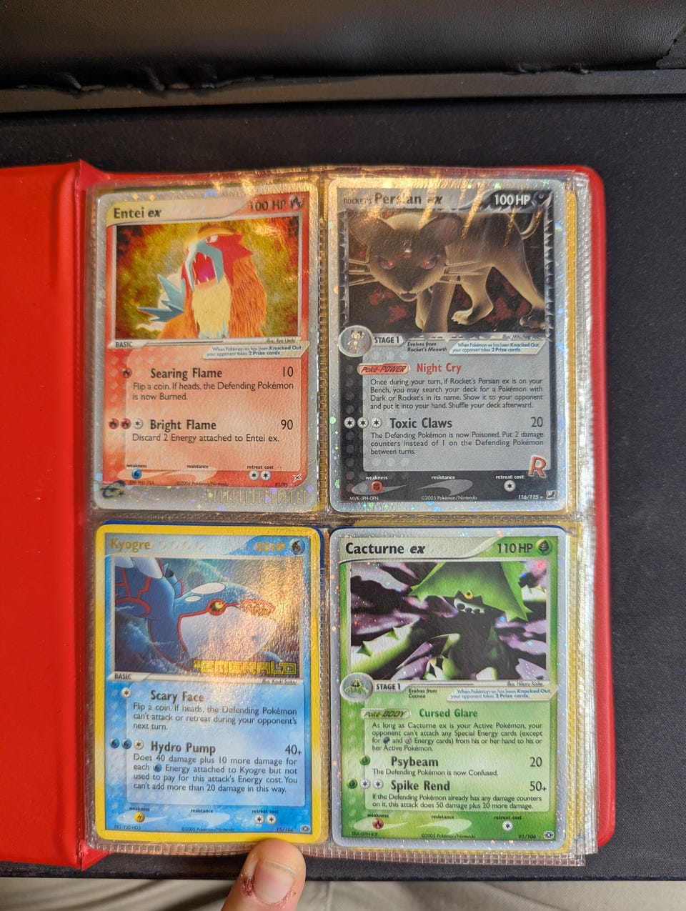 Pokémon Official Collector’s Album med kort