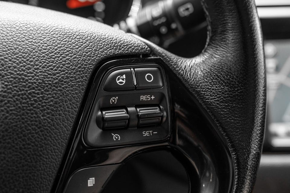 Enkel betjening av cruise-control og rattvarme