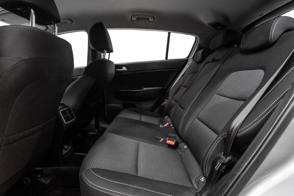 God plass i bakseter, med ISOFIX-integrering