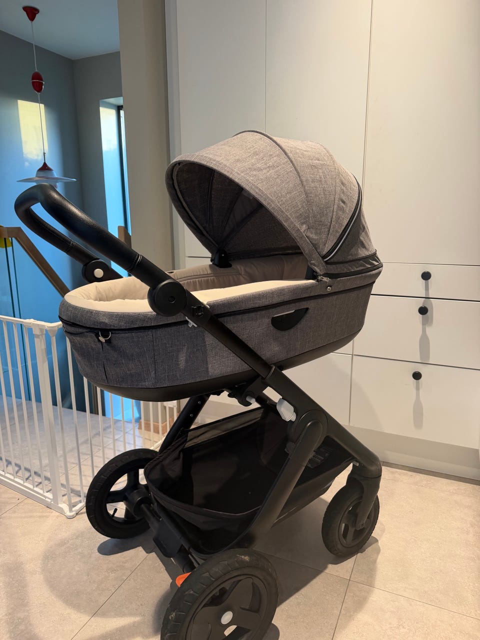 a wagon stroller For Kids Travel Cosmetic Bag and rest when the BELL Broozer Full Face Reels model:BG8000