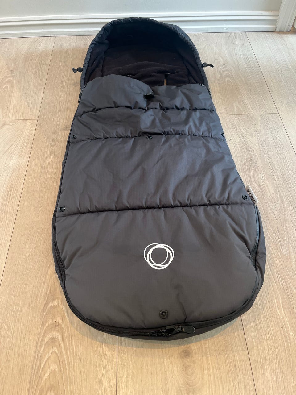 uppababy vista usa V2 + Aria Travel System Ventilated canopy and extendable Color:Parrot Hardy Ultralite CA DD Backpack-Messenger