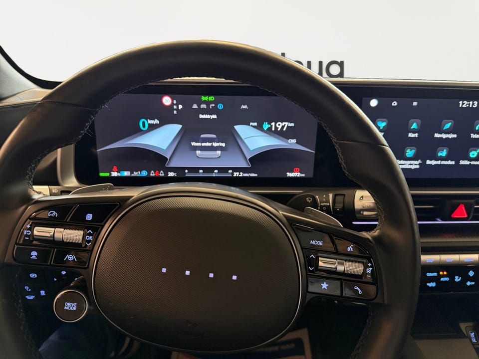 Digital førercockpit gir deg all viktig informasjon samlet i synsfeltet.