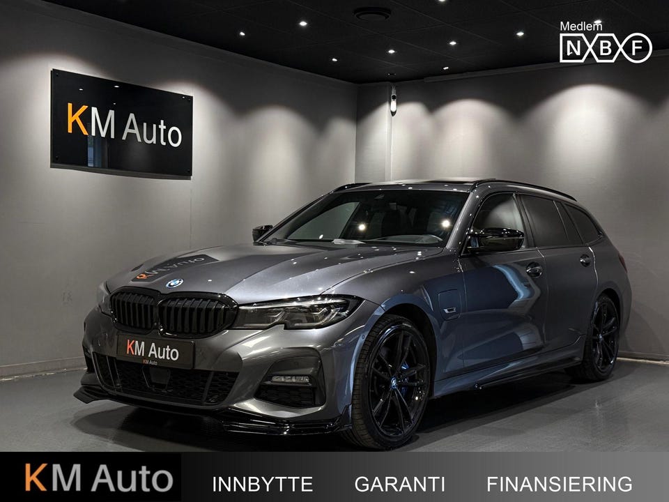BMW 330e