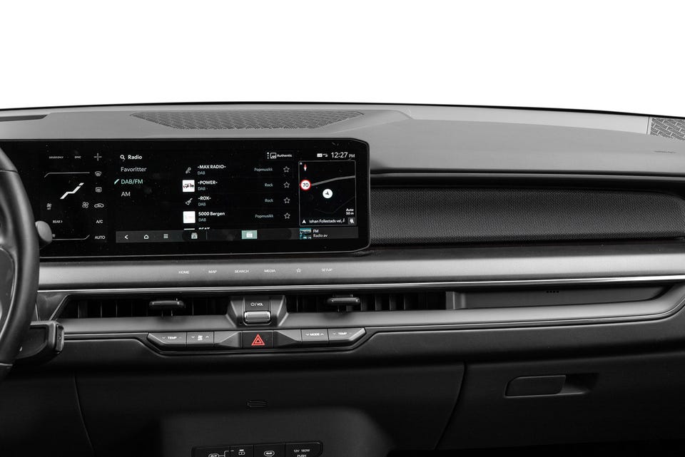DAB radio, bluetooth og CarPlay
