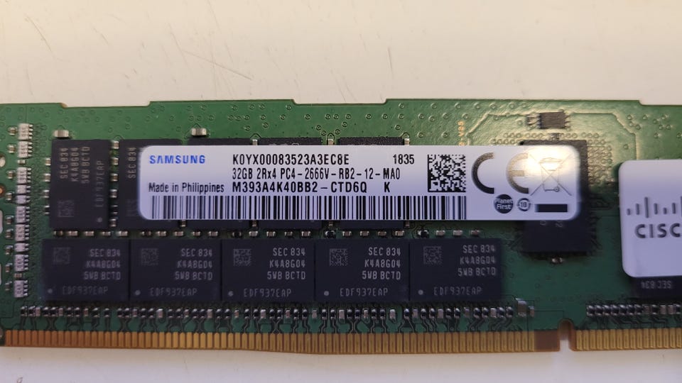 128GB (4x32G) Samsung PC4-21300 DDR4-2666MHz 2Rx4 ECC | FINN-torget