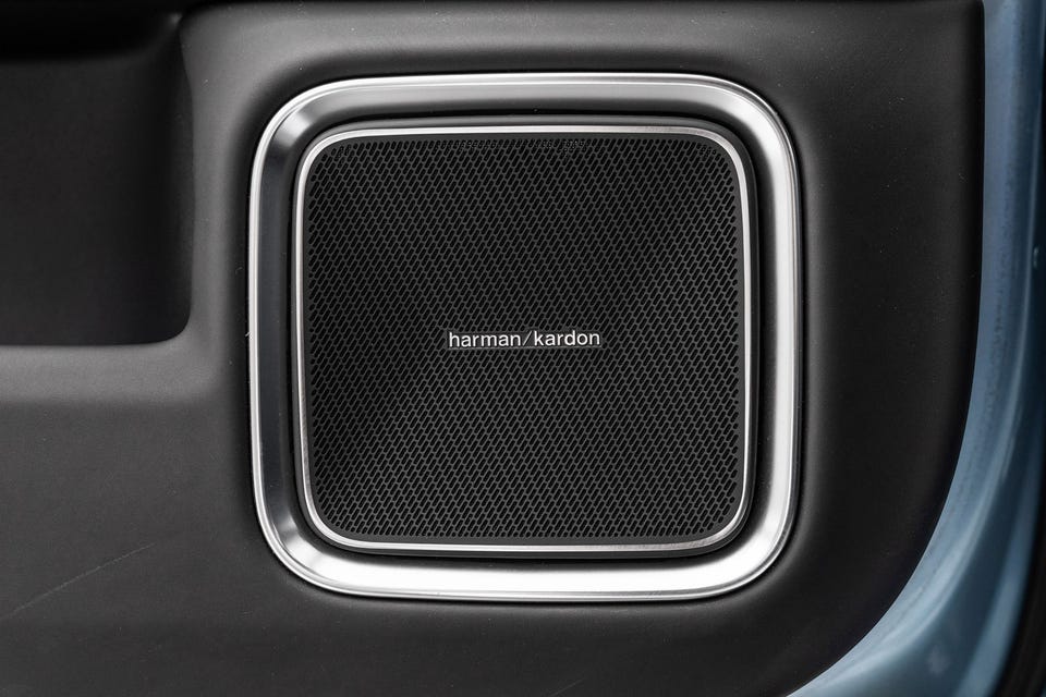 Harman Kardon premium lydanlegg for førsteklasses lydopplevelse.