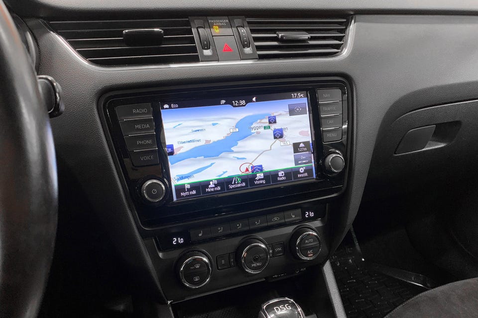 Navigasjon, DAB, Bluetooth, USB++