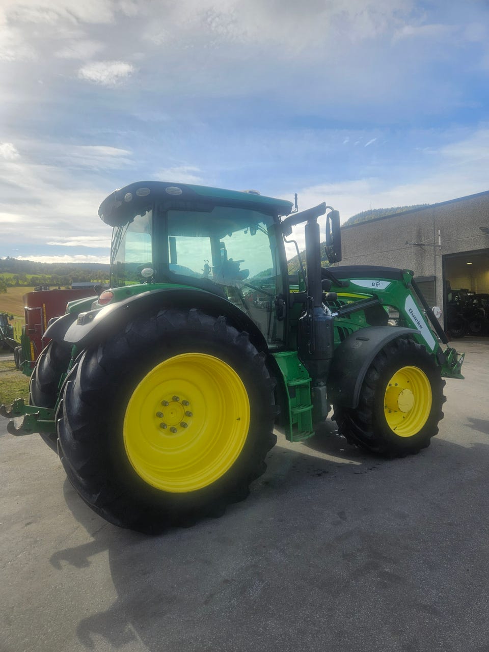 John Deere 6155R 2018 – bilde 2 av 9