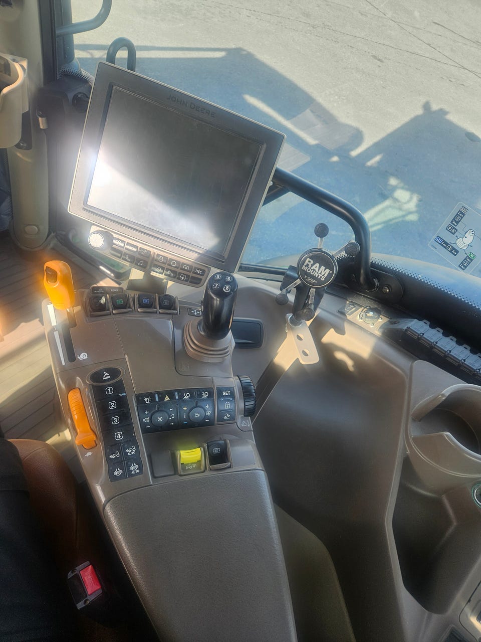 John Deere 6155R 2018 – bilde 4 av 9