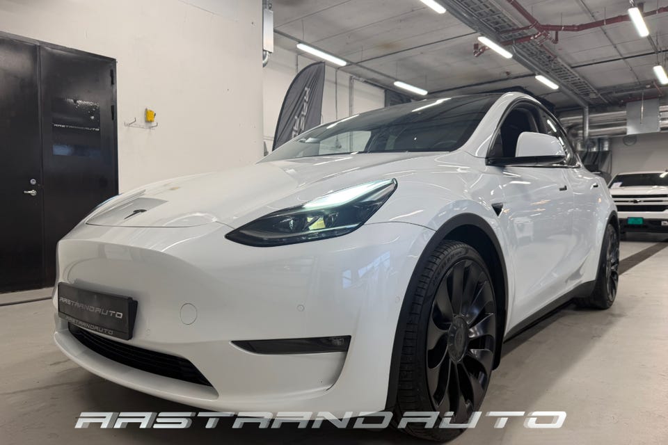Tesla Model Y 2022 Hvit – bilde 1 – brukt Tesla hos Aastrand Auto Stavanger