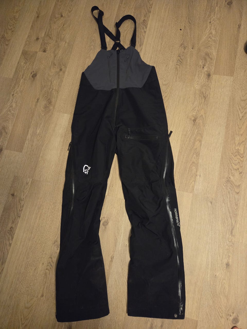 Norrøna Trollveggen Gore-Tex Pro Bibs (M) | FINN-torget