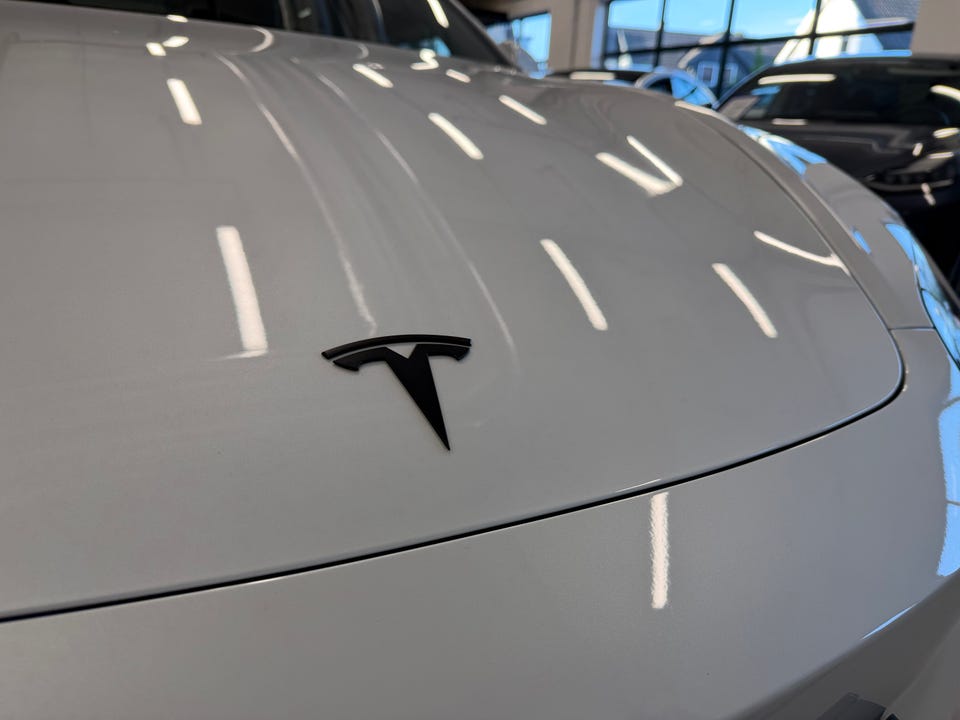 Tesla Model 3 2025 Hvit – bilde 5 – brukt Tesla hos Aastrand Auto Stavanger