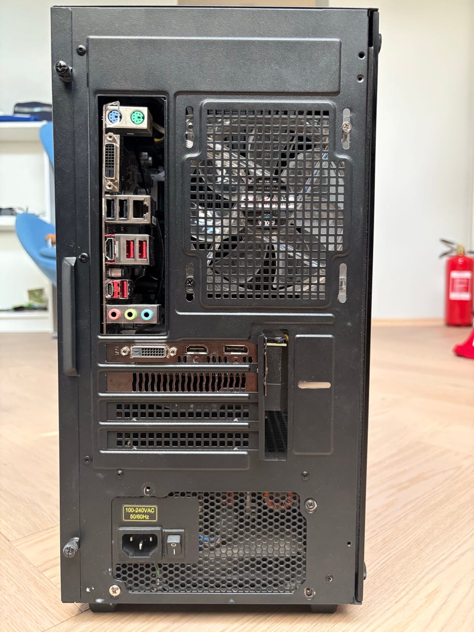Gaming-PC – i7-7700K / GTX 1660 SUPER / 16 GB RAM – 3 500 kr