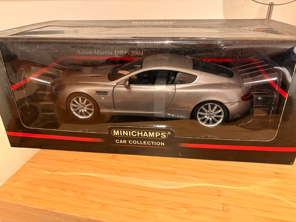 Minichamps Aston Martin DB9 2004 1:18 | FINN-torget