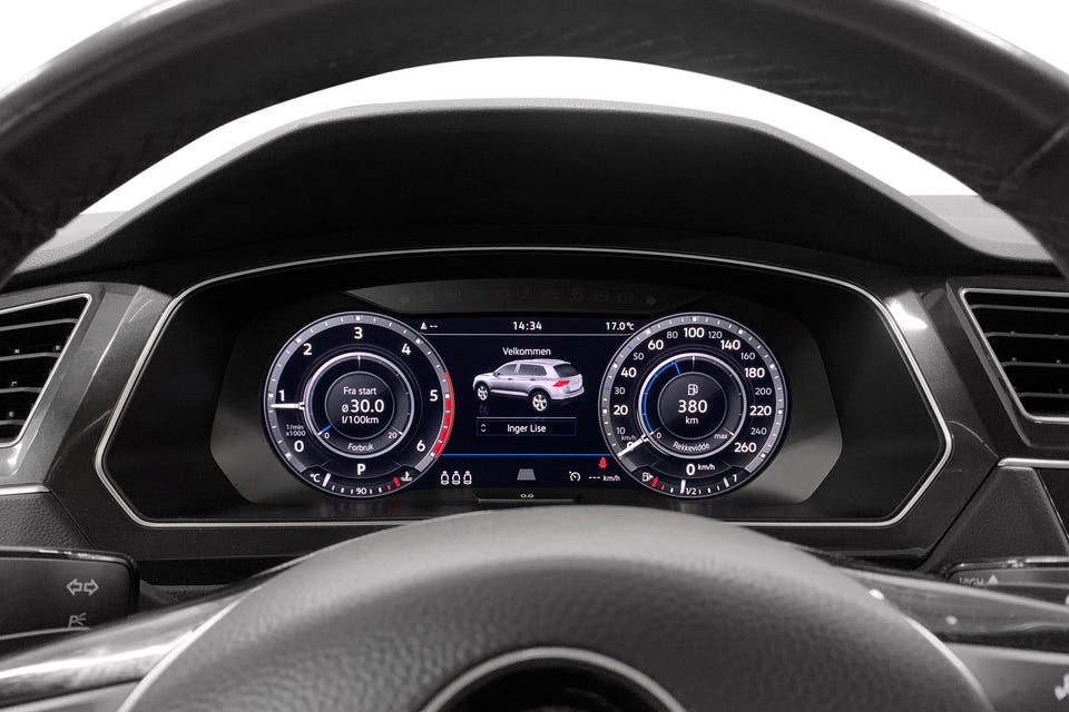 Digital Cockpit – heldigitalt instrumentpanel som kan tilpasses dine ønsker.