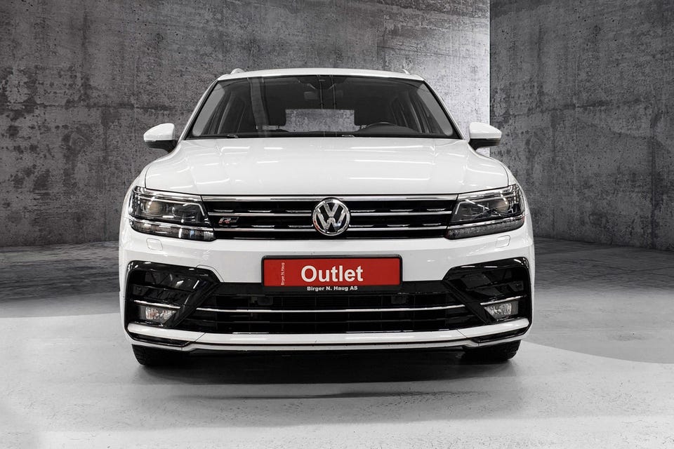Flott og sportslig 2019 VW Tiguan R-Line Exclusive i sitt rette element.