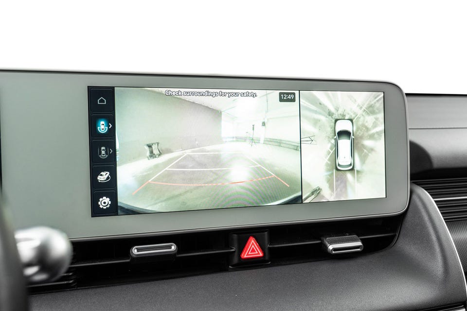 360* ryggekamera med parksensor foran og bak