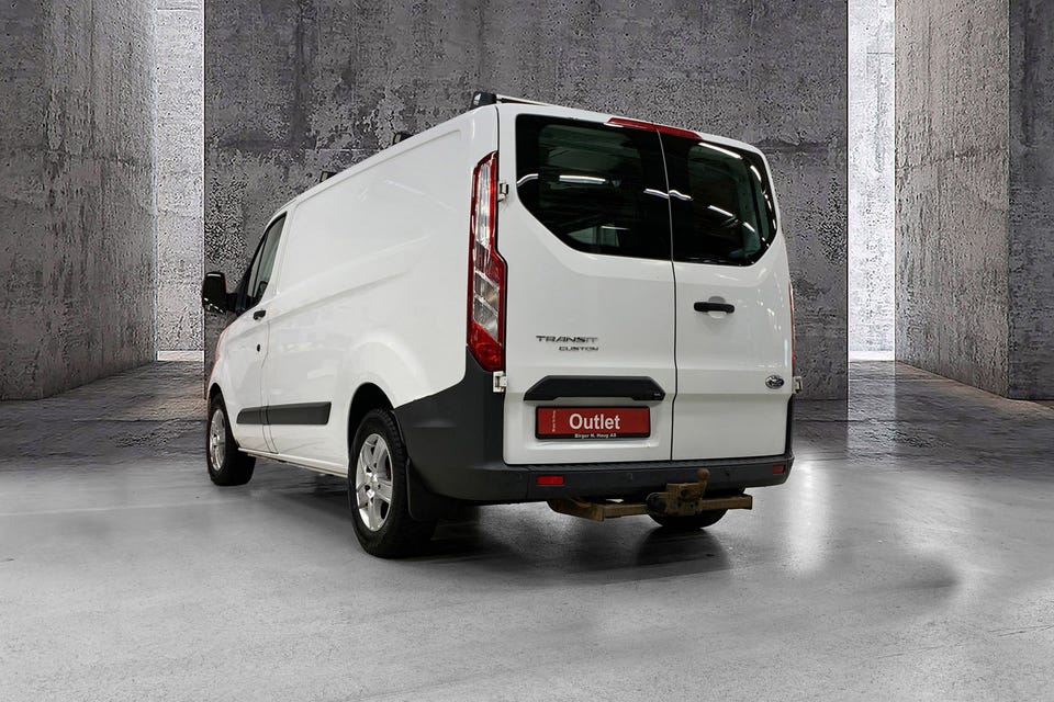 Bilen er EU-godkjent frem til 13.09.2027.