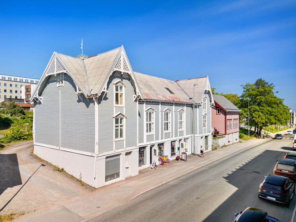 Kontorlokaler i ærverdig eiendom sentralt i Harstad sentrum