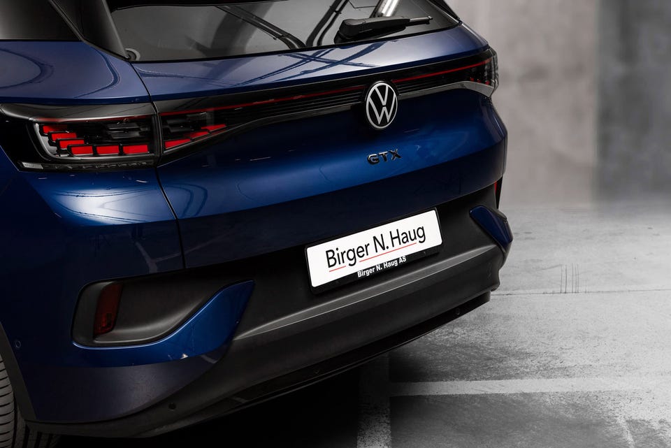 Bilen har svingbart hengerfeste