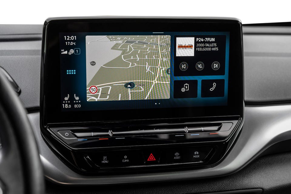 Stort infotainment display