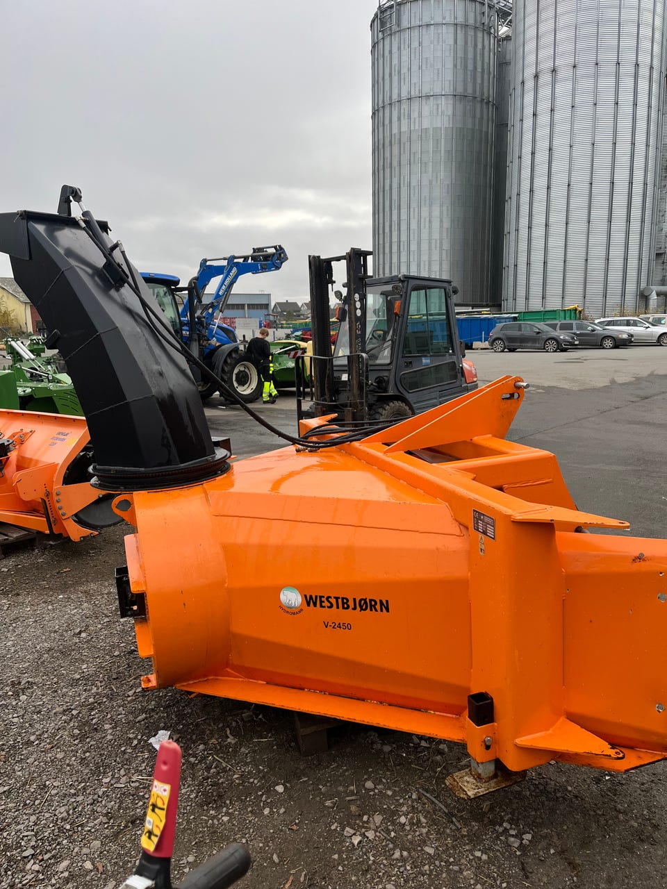 Westbjørn V-2450 snøfreser – bilde 2 av 3