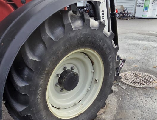Valtra N142 2010 – bilde 8 av 14