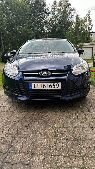 Ford Focus 2 of 5