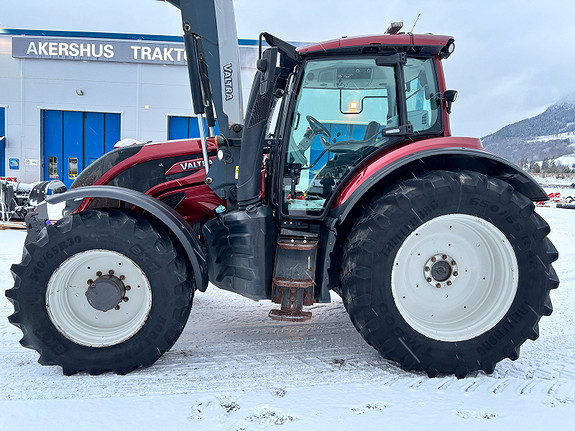 Valtra T174eD 2017, kr 685 000,-