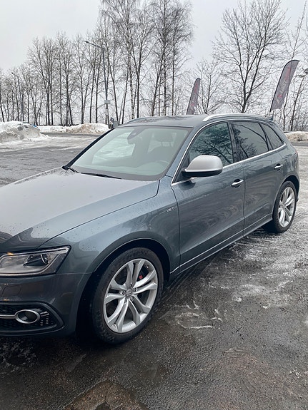 Audi SQ5 2 of 13