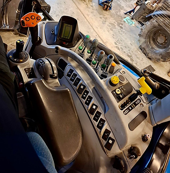 New Holland T6070 2010, kr 435 000,-