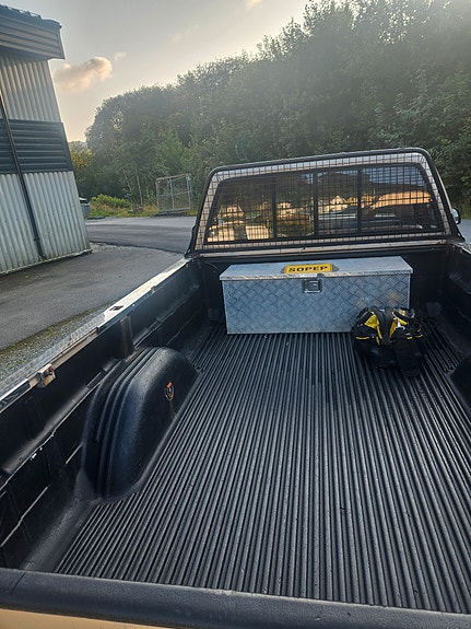 Chevrolet Silverado 15 of 19