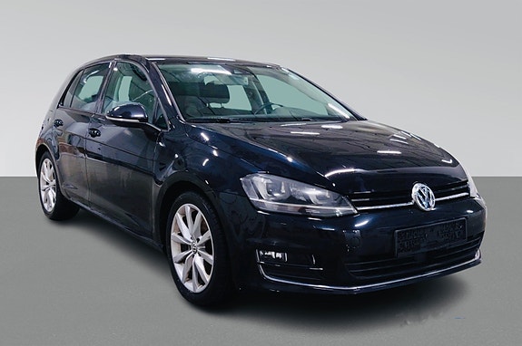 Volkswagen Golf 3 of 5